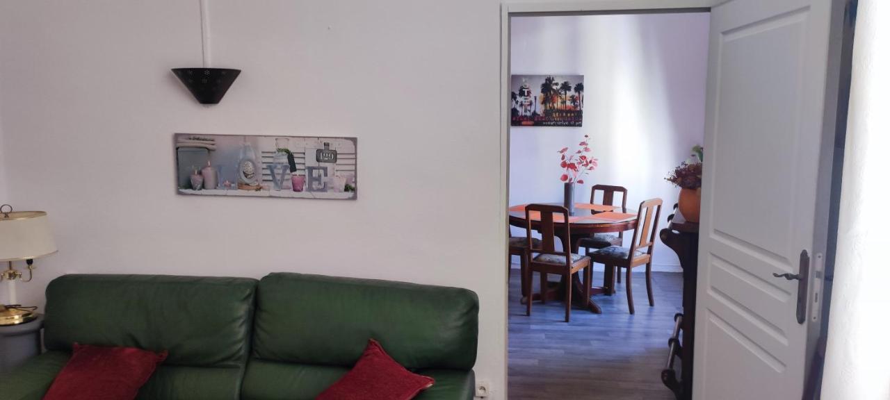 Au Quatre, 2Em Etage Centre Historique Villa Pézenas Екстериор снимка